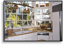 guest quarters kitchen image